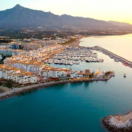 & Puerto Banus Penthouse Apartment *